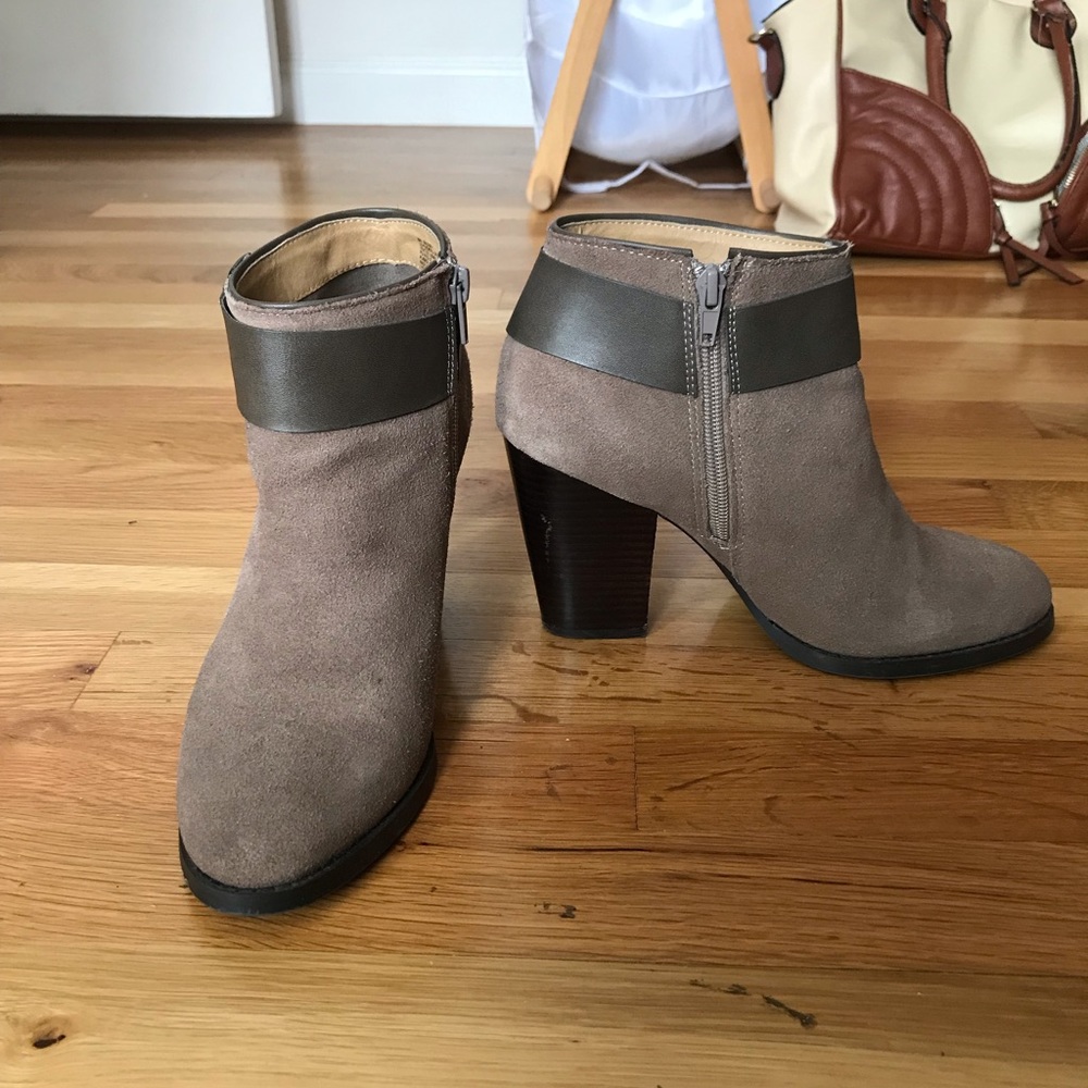 Kenzie booties size 8